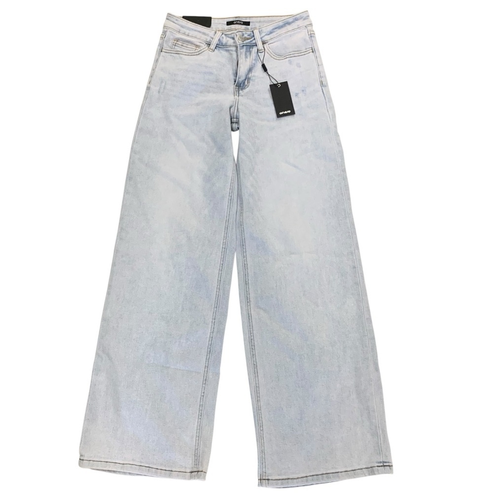 ONESO Wide Leg Light Wash Jeans - Size 26